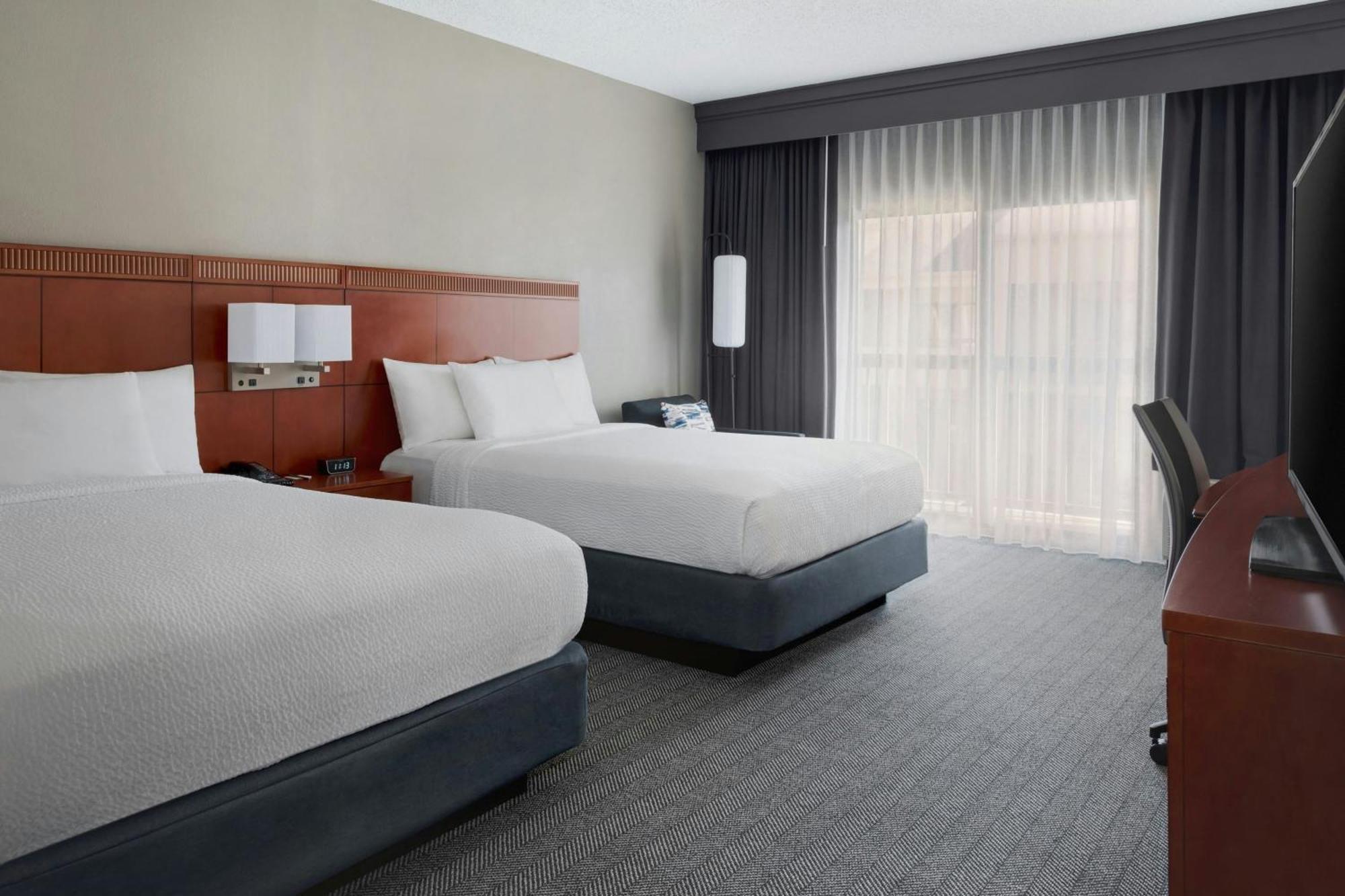 Courtyard By Marriott New Carrollton Landover Exterior foto