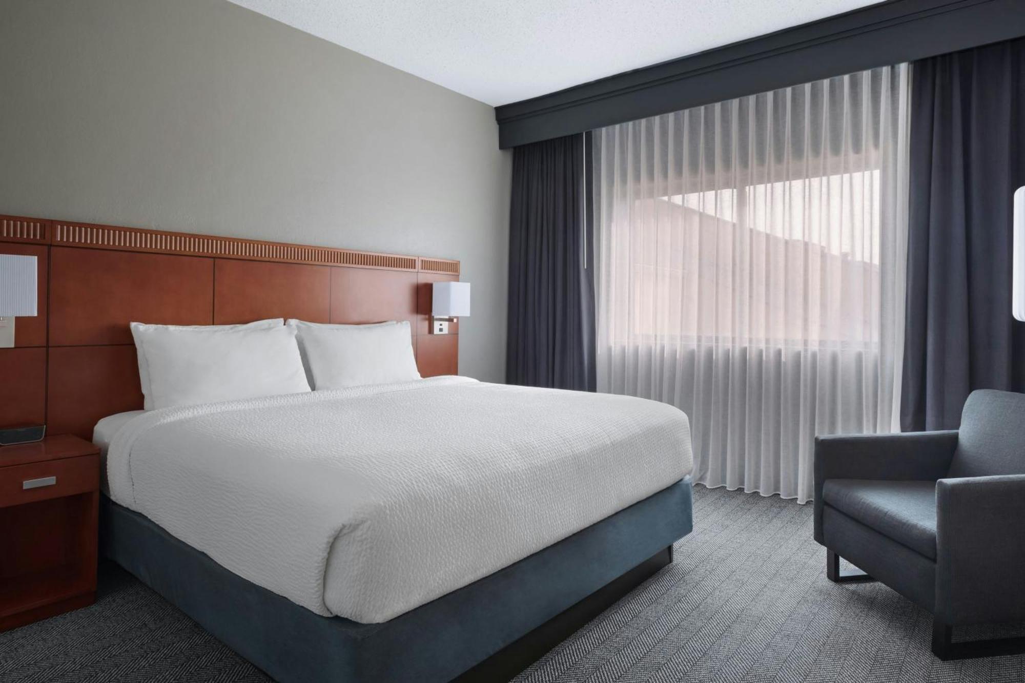 Courtyard By Marriott New Carrollton Landover Exterior foto
